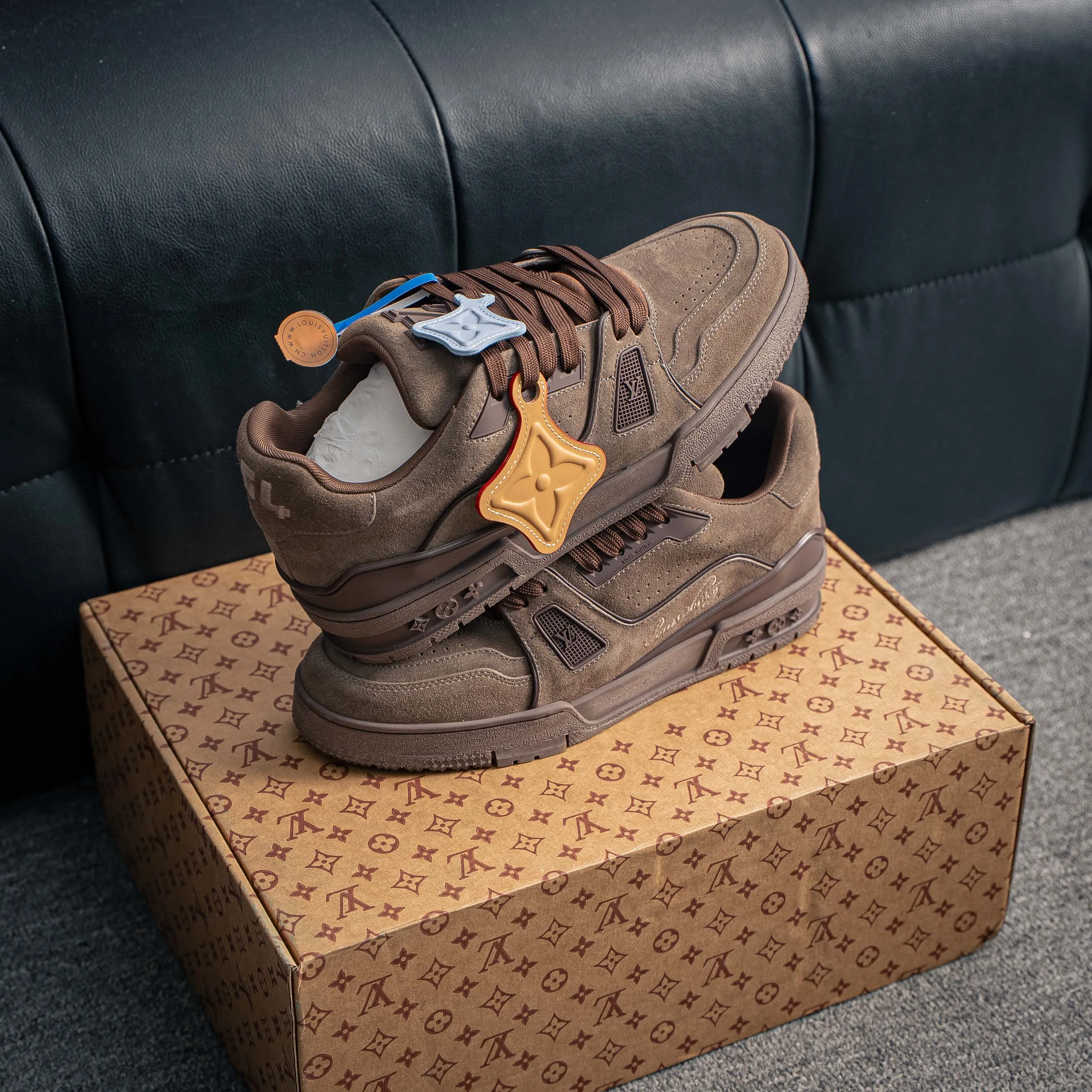 LV Trainer Series Sneakers New Arrival ZP Shoes NFC 1:1 、 、
